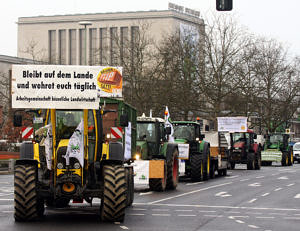 Treckercorso durch Berlin, Quelle: DieAusloeser.net, Berlin