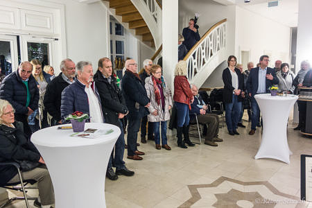 Andrang bei der Eröffnung; Foto: Rainer Scheuch